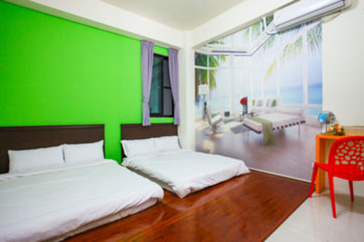 Room 40 of 89