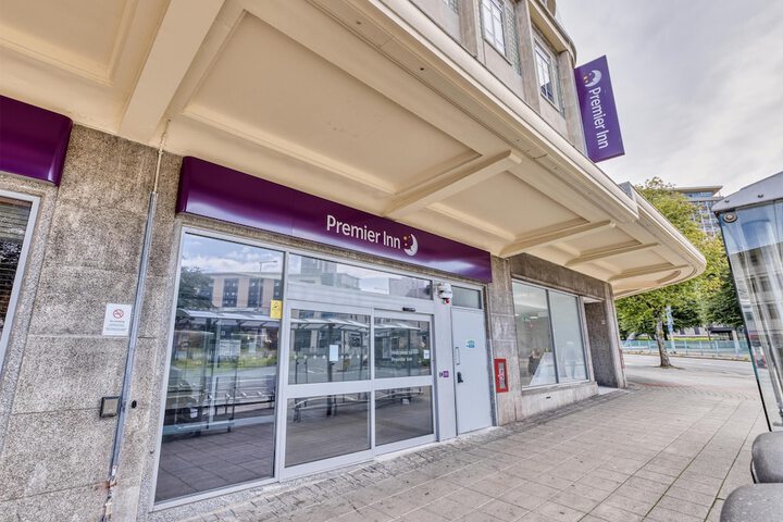 Photo of Premier Inn Plymouth City Centre - Derrys Cross