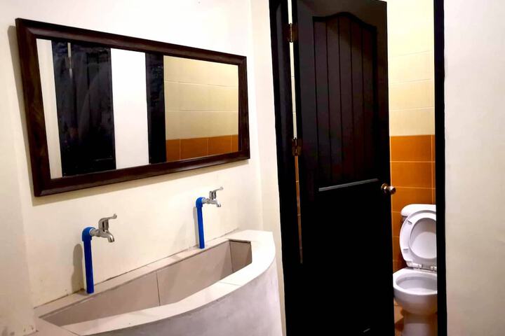 Room 16 of 23