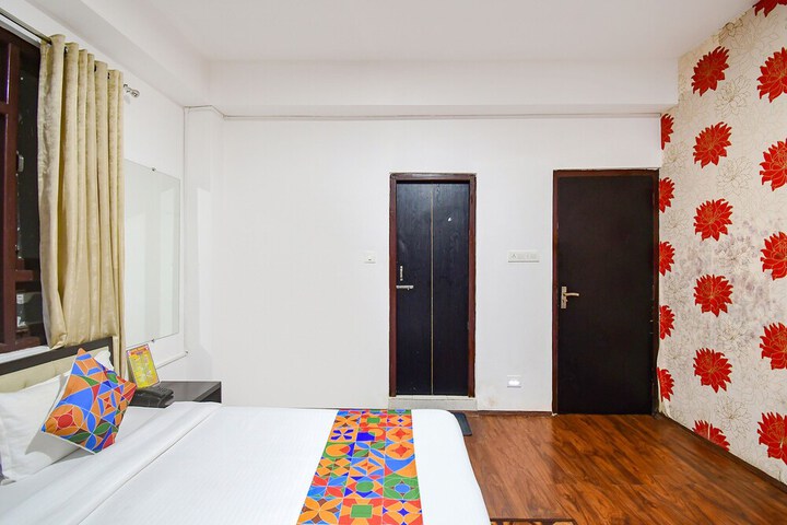 Room 16 of 42