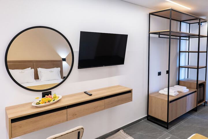 Room 26 of 108