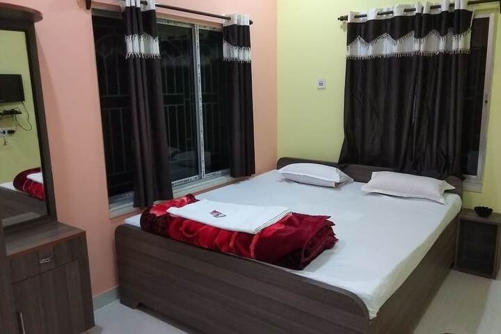 Room 8 of 10