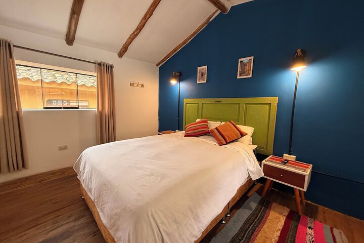 Room 4 of 28