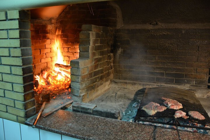 Dining 44 of 66