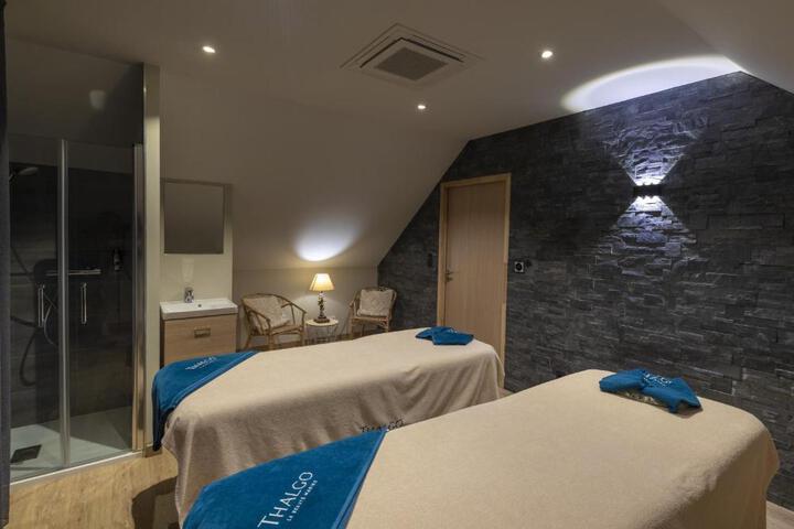 Spa 16 of 23