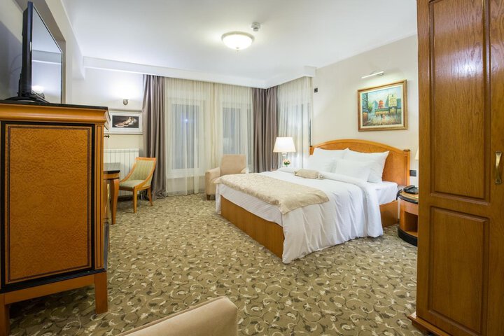 Room 30 of 63