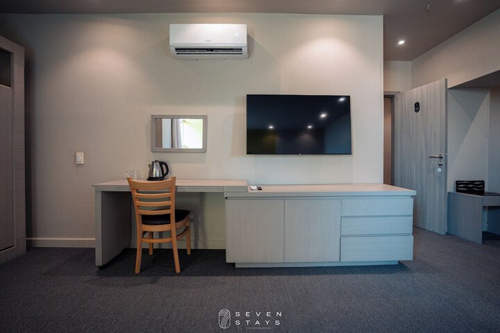 Room 19 of 25