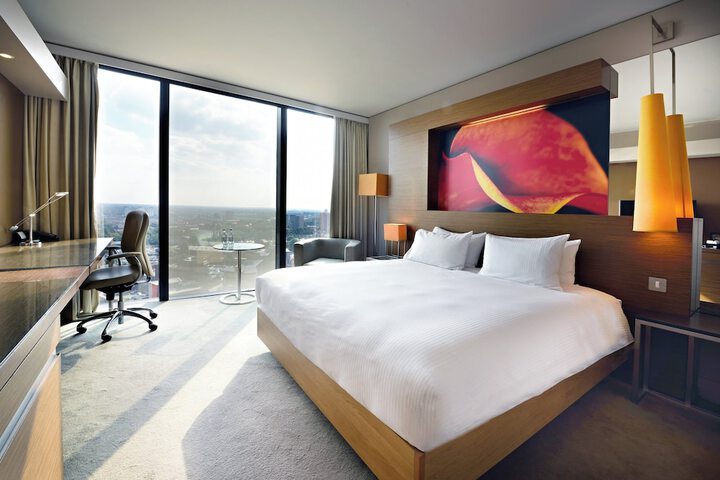 Room 35 of 260
