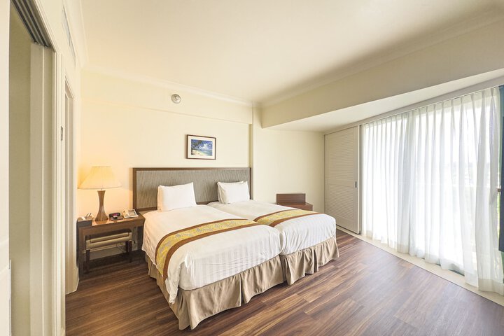 Room 32 of 226