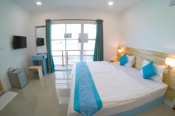 Room 25 of 26