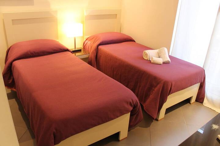 Room 10 of 33
