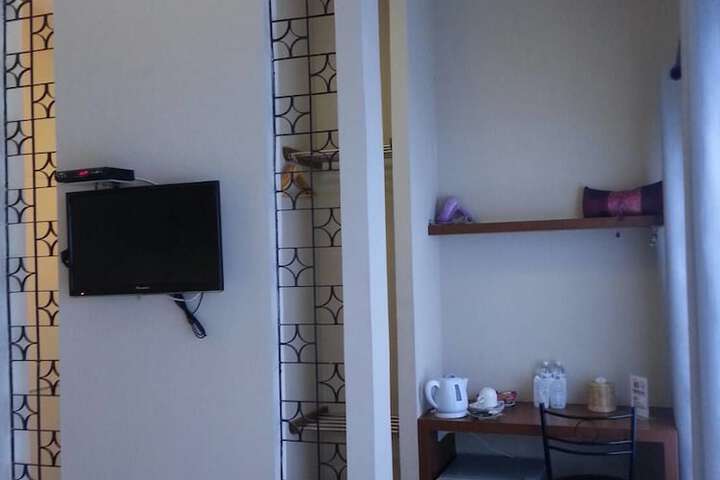 Room 30 of 52