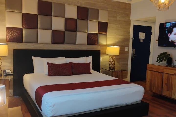 Room 19 of 59