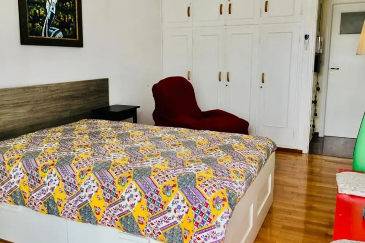 Room 5 of 19