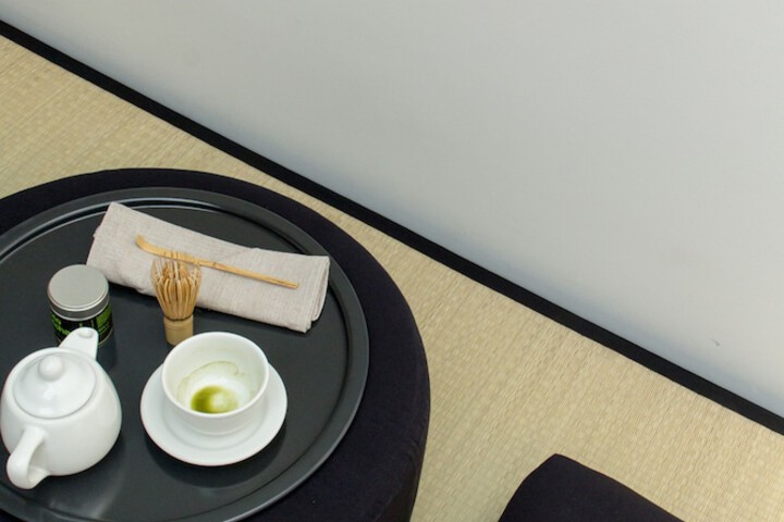 Lounge 39 of 48