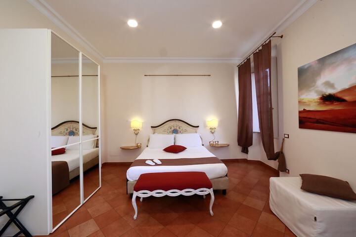 Room 18 of 73