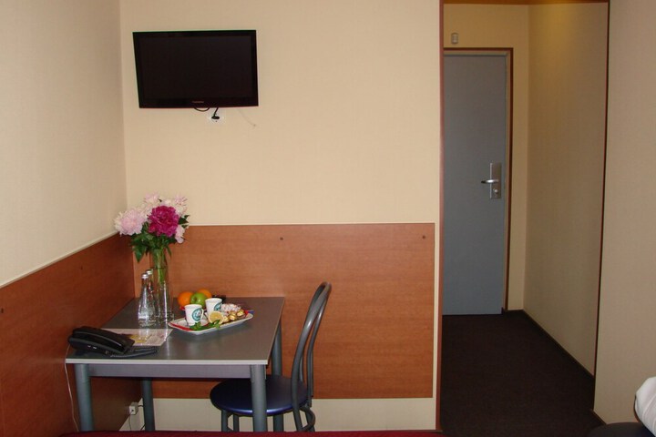Room 7 of 53