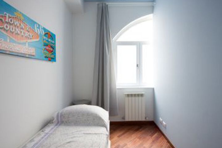 Room 11 of 22