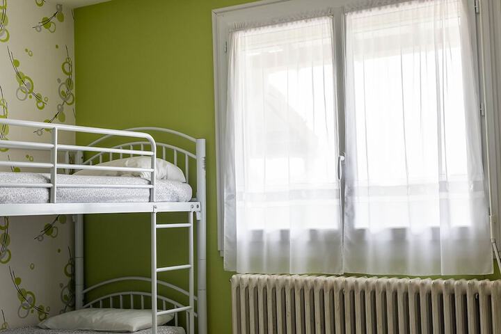 Room 6 of 46