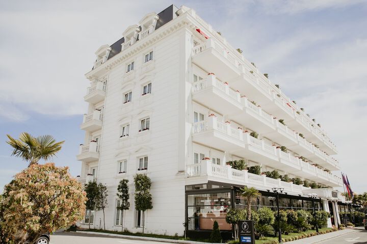 Hotel 104 of 112