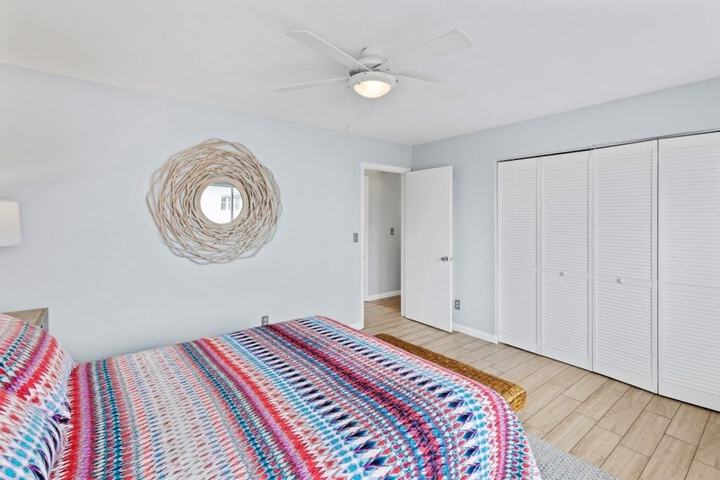 Room 6 of 26