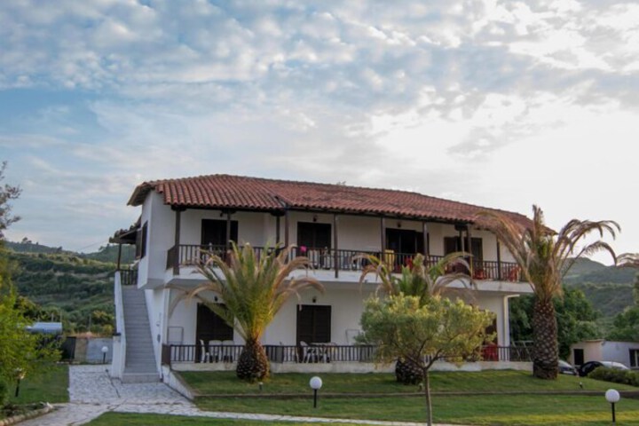 Hotel 18 of 18