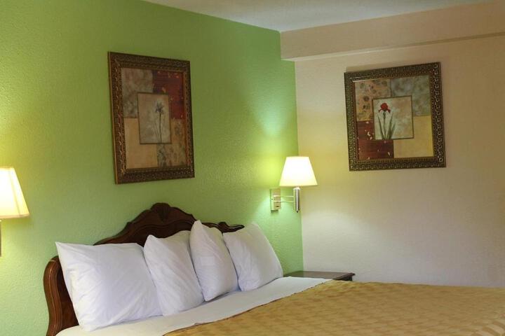 Double Room with 2 Double Beds (5 of 12)