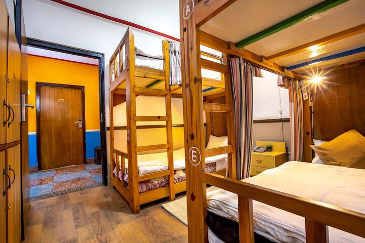 Hotel 4 of 99