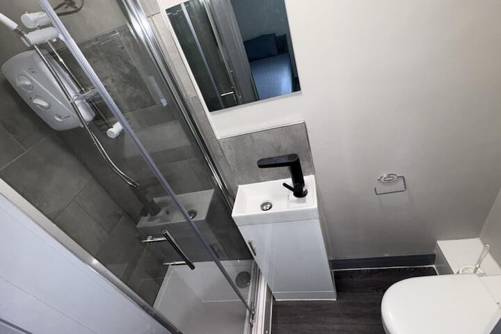 Room 18 of 21