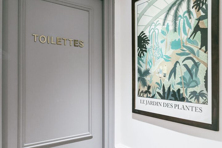 Guest Lobby
