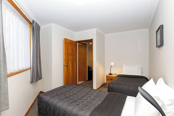 Room 8 of 51