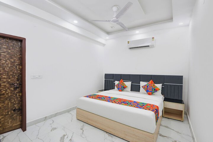 Room 18 of 29