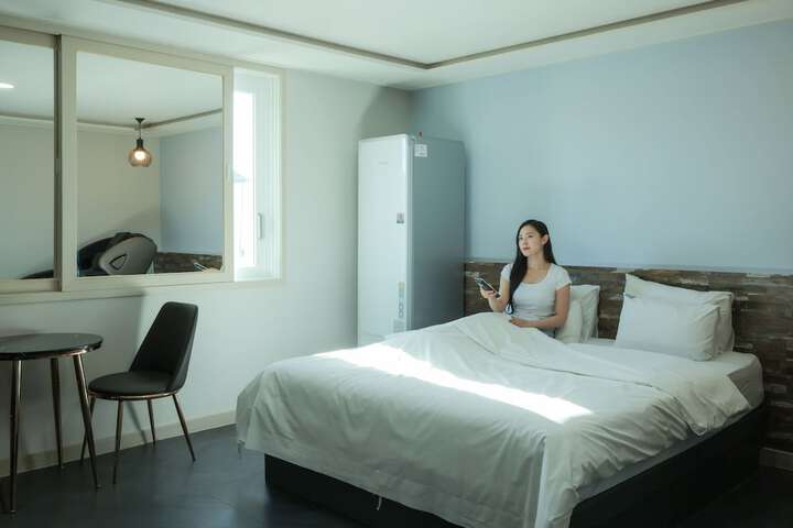 Room 51 of 84