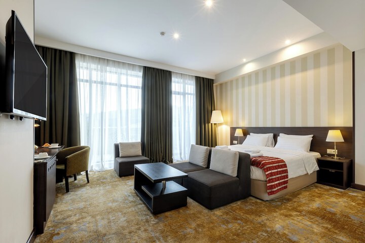 Room 41 of 82