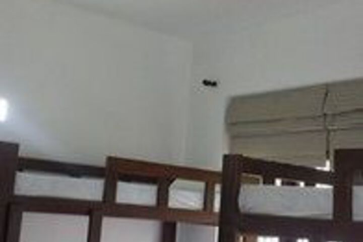 Room 15 of 33