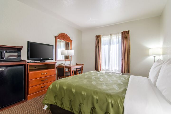 Room 16 of 65