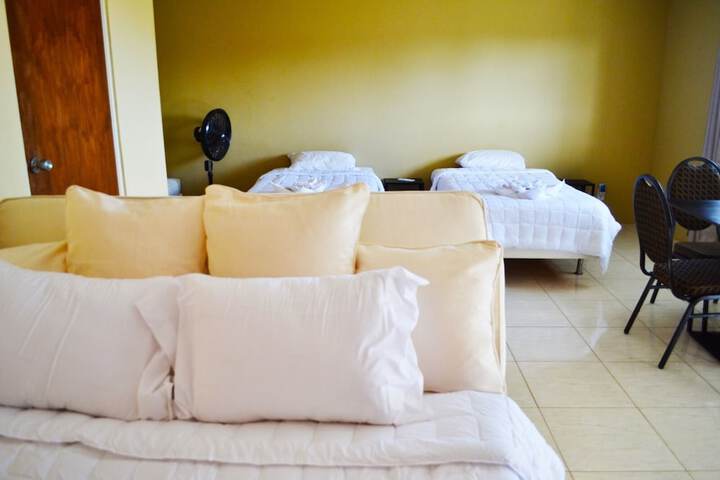 Room 6 of 22
