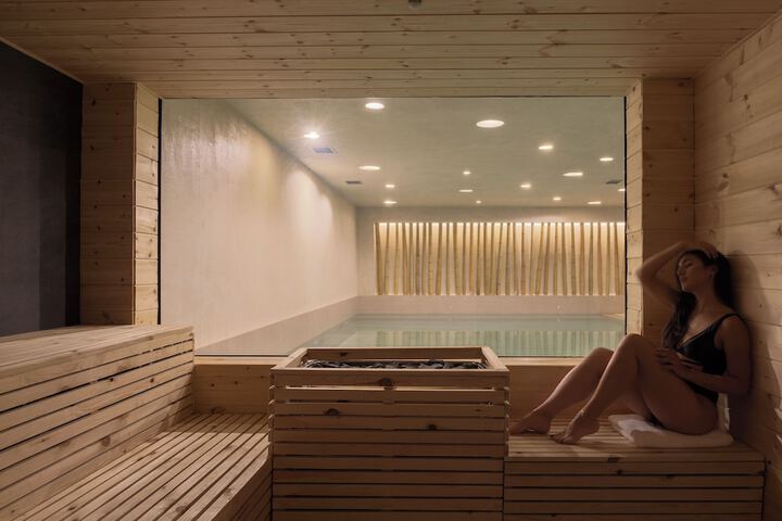 Pool 66 of 114