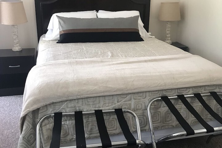 Room 12 of 42