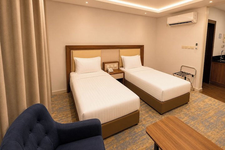 Room 15 of 19