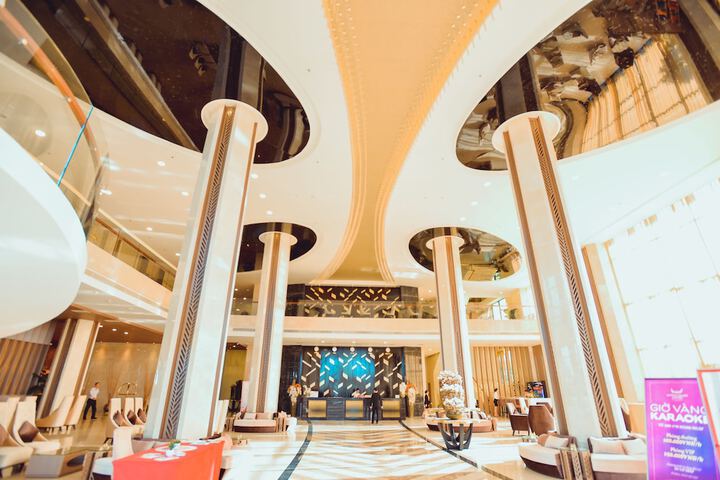 Hotel 2 of 84