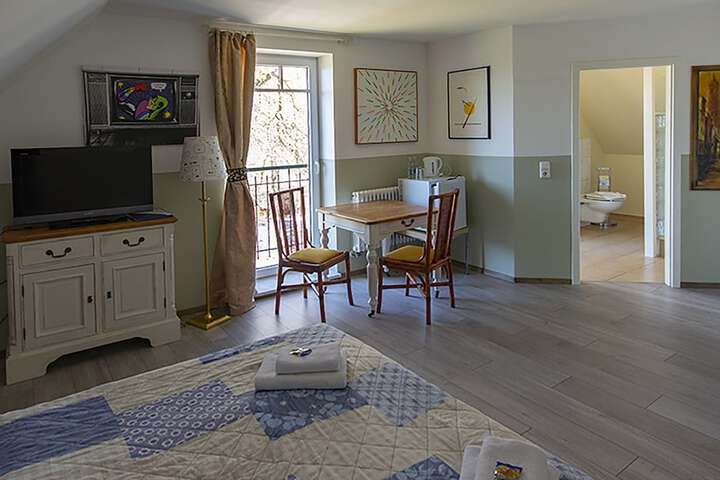 Room 41 of 105