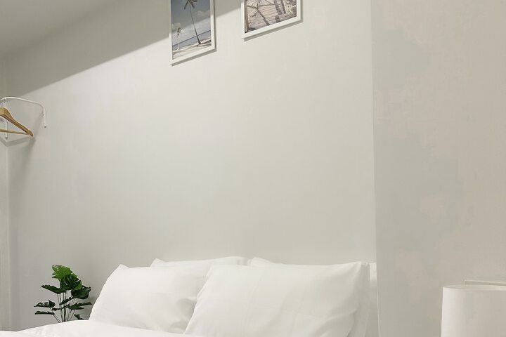 Room 19 of 80