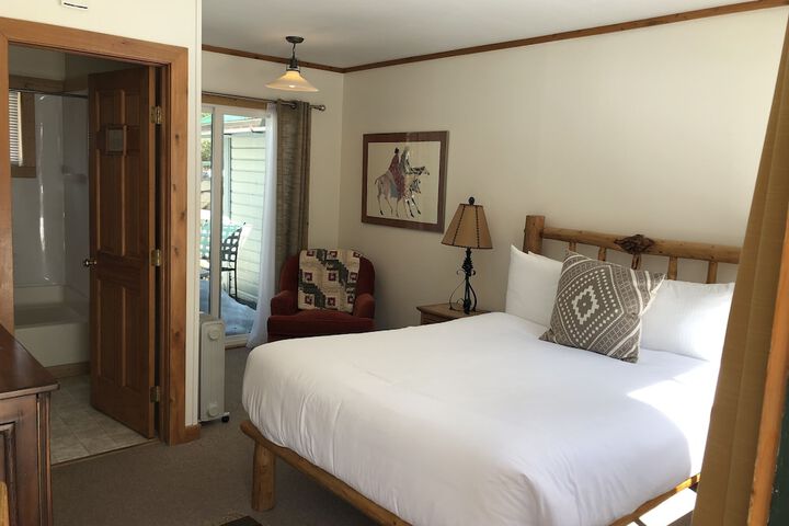 Room 2 of 139