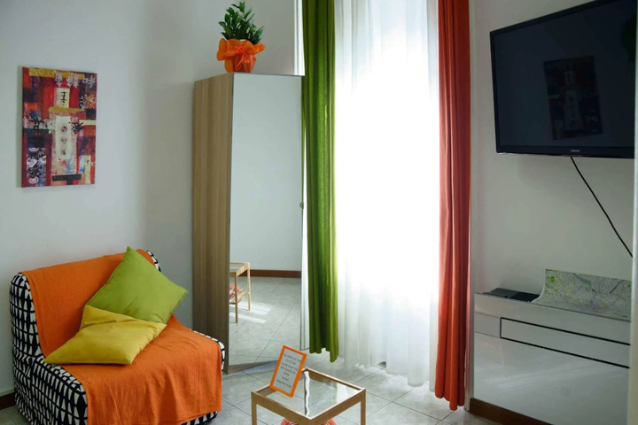 Room 5 of 15