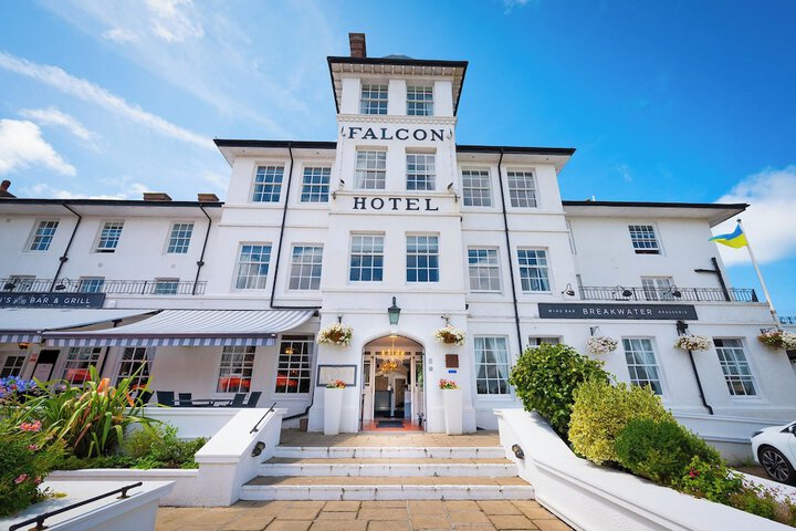 Hotel 63 of 64