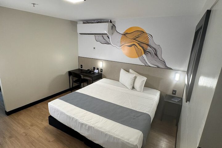 Room 5 of 23