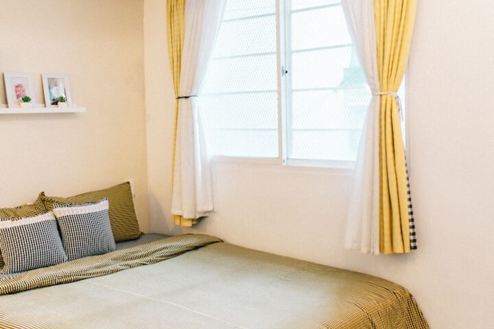 Room 6 of 35