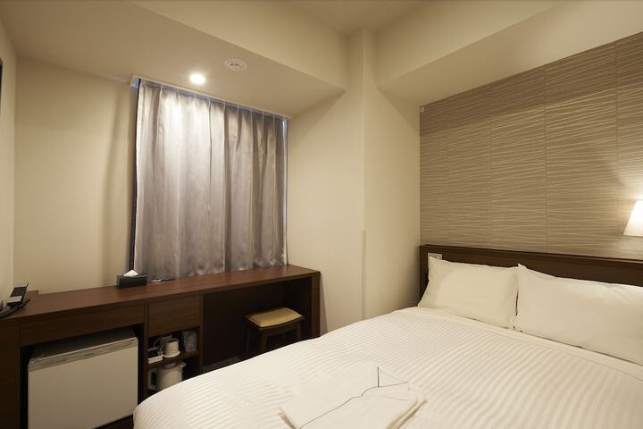 Room 15 of 43