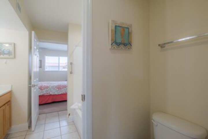 Room 30 of 32